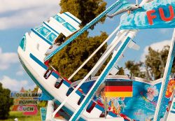 140420#Fahrgesch�ft FUN-Schiff